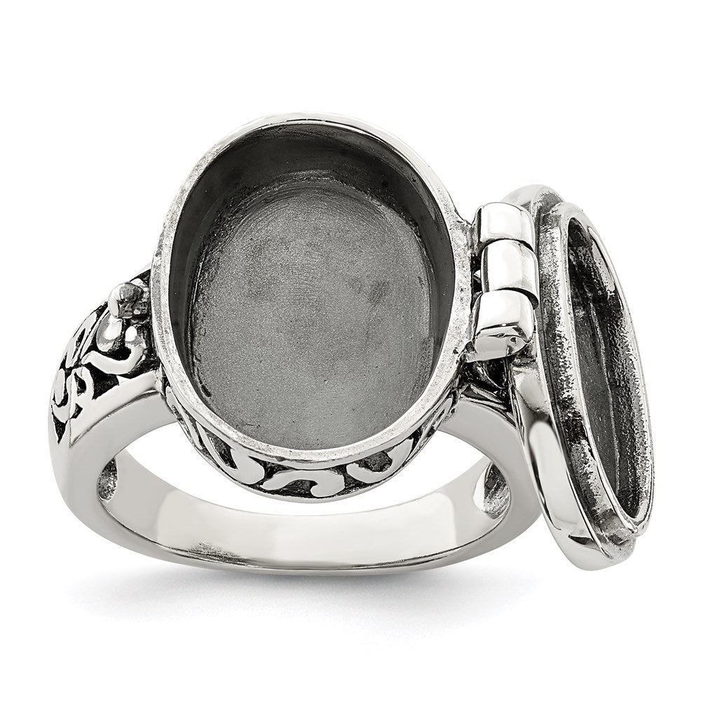 Antiqued Oval Locket Ring in Sterling Silver