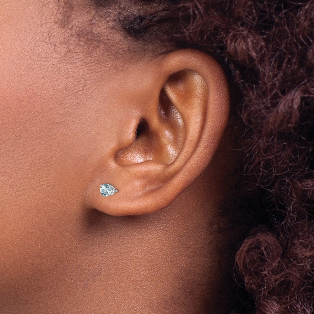 4mm Aquamarine Stud Earrings in 14k White Gold