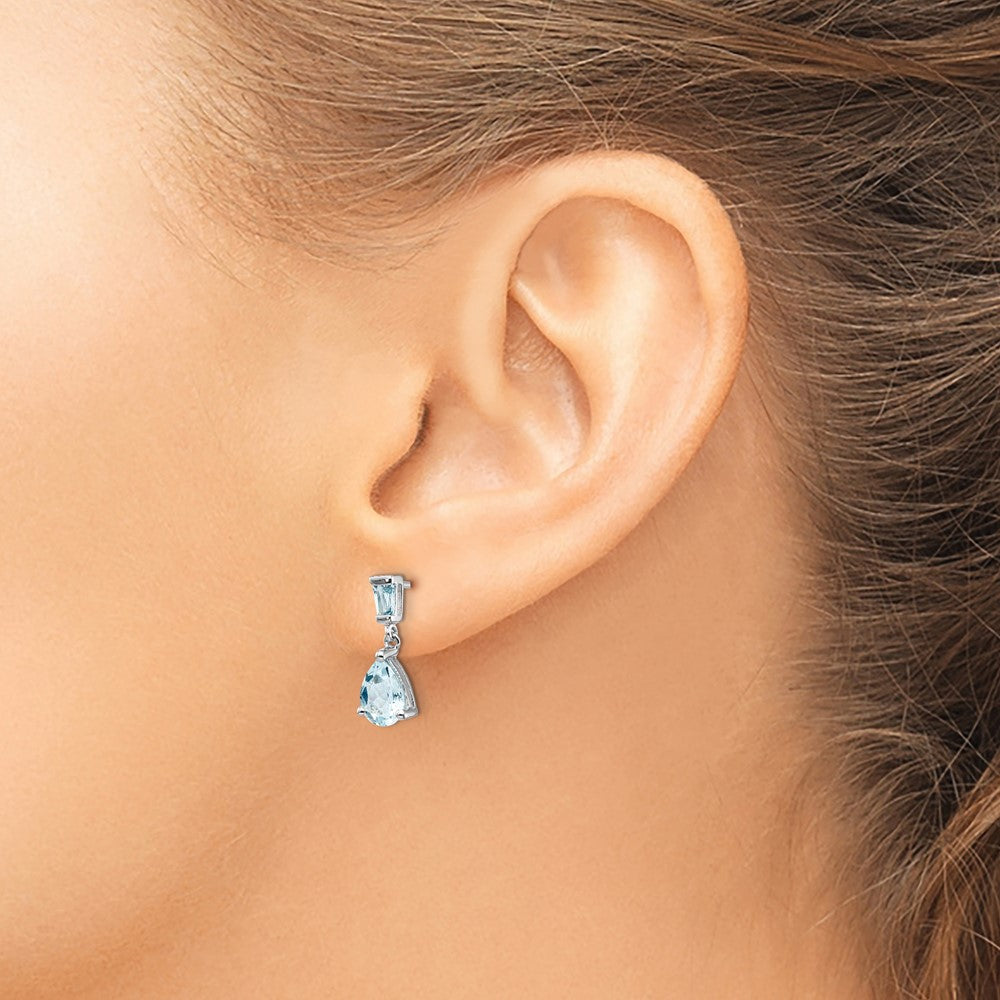 Aquamarine Dangle Earrings in 14k White Gold