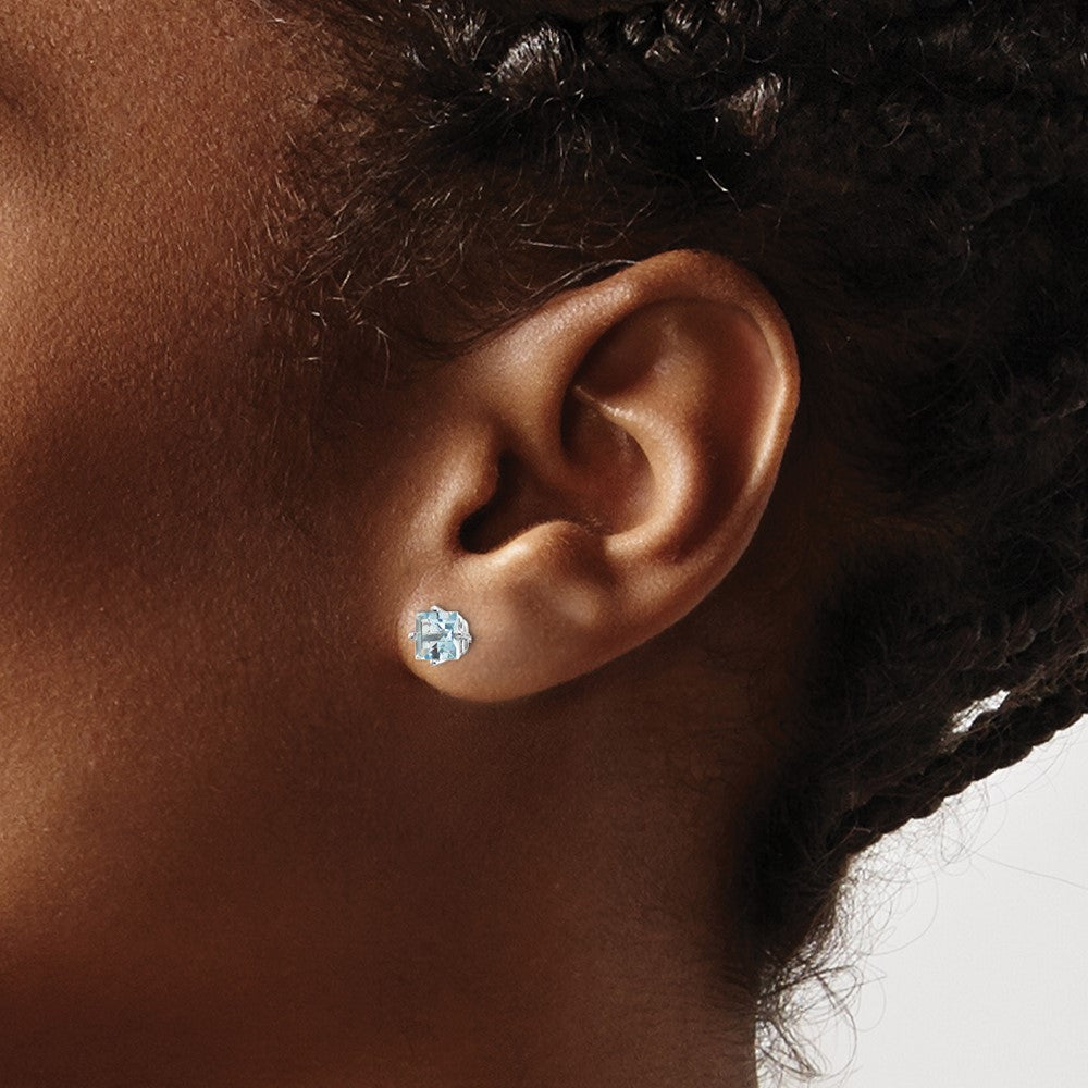 Aquamarine Earrings in 14k White Gold
