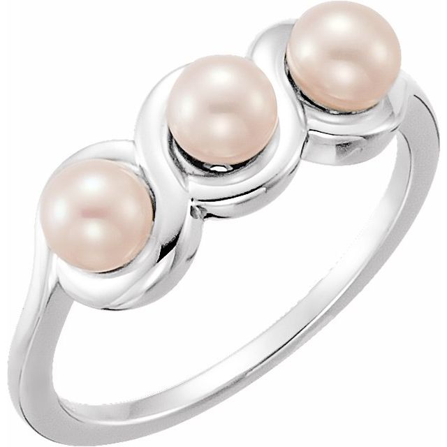 Cultured White Freshwater Pearl Ring