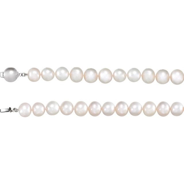 Cultured White Freshwater Pearl Necklace