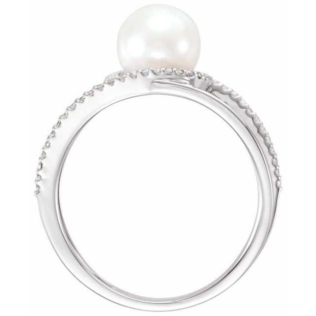 Cultured White Freshwater Pearl & 1/8 CTW Natural Diamond Ring