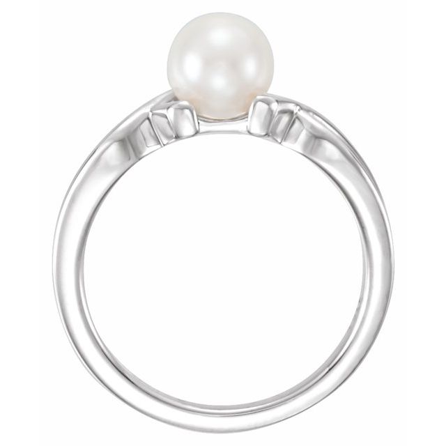 6.5-7.0mm Cultured White Freshwater Pearl Ring