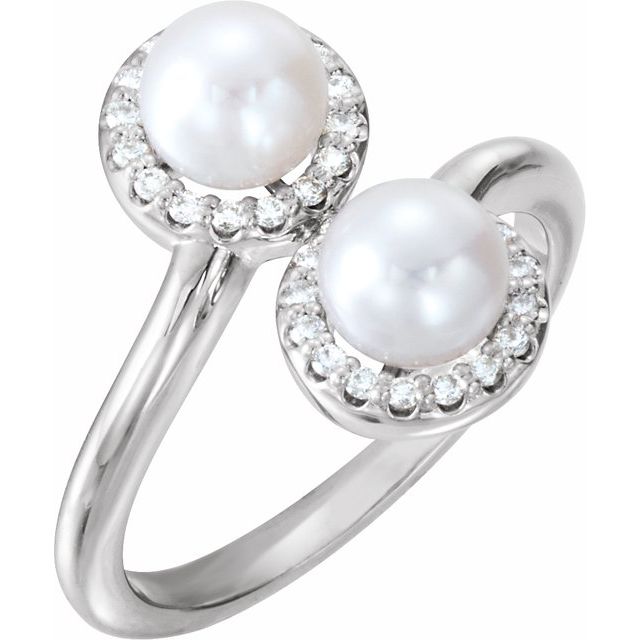 Cultured White Freshwater Pearl & 1/6 CTW Natural Diamond Ring